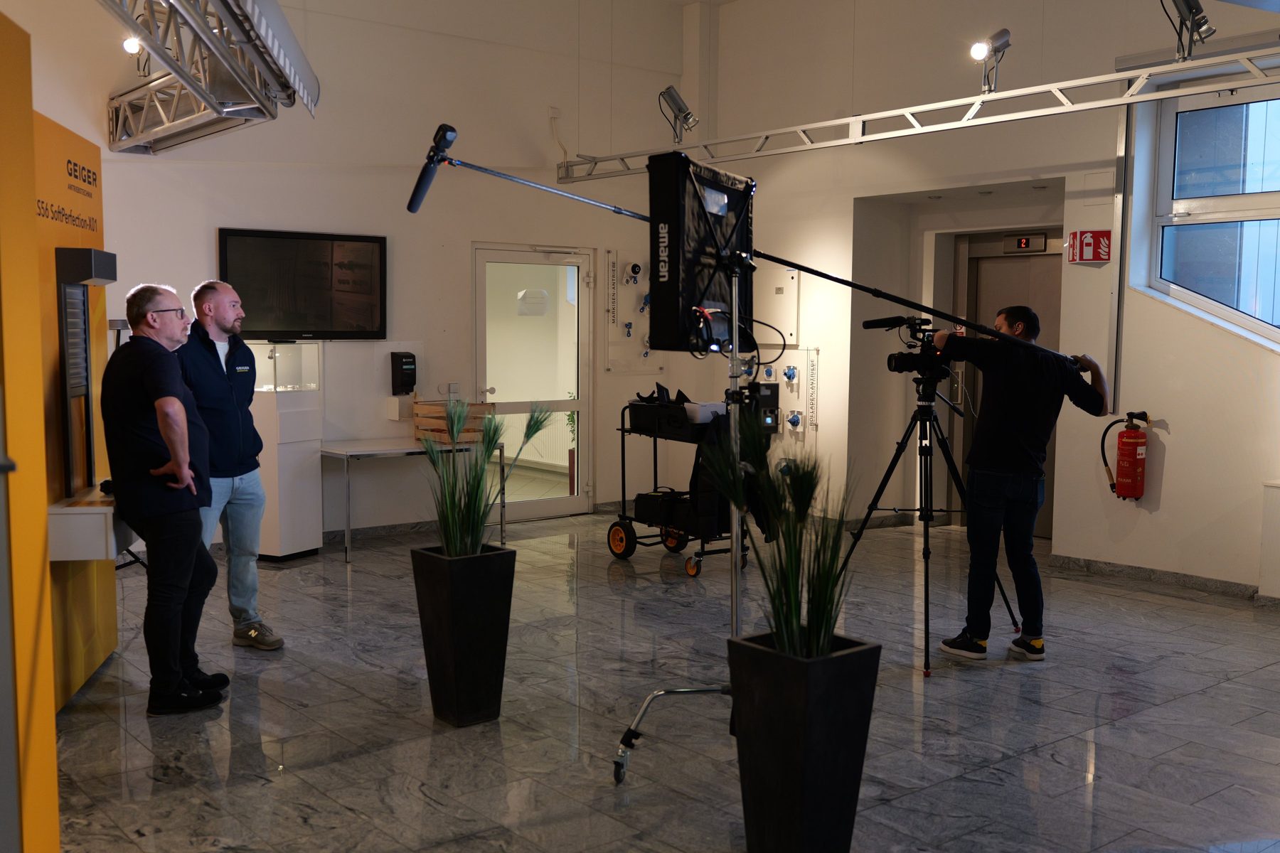 Kamerablick auf ein Set bei einer LE'-Produktion